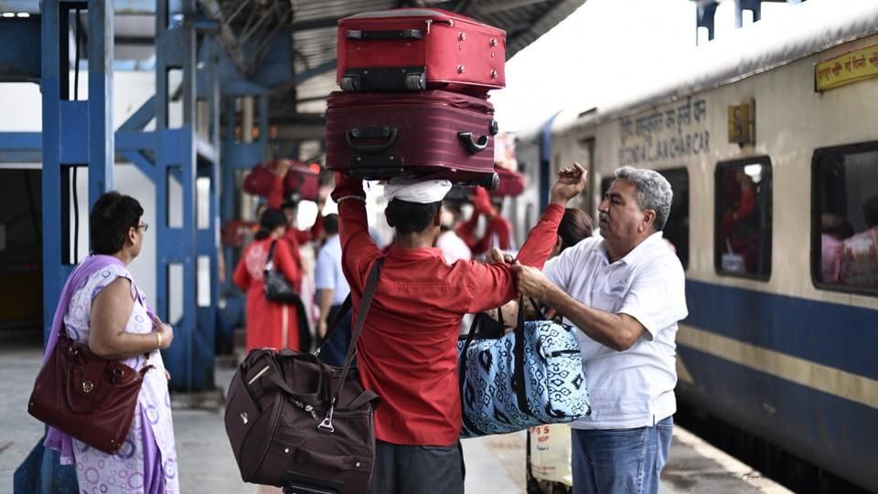 Indian Railways to charge 6 times more for extra luggage